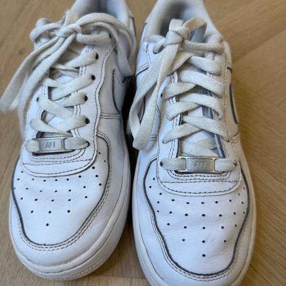 Nike Air Force 1LE - Big  Kids shoes - 5 Y - - Picture 4 of 11
